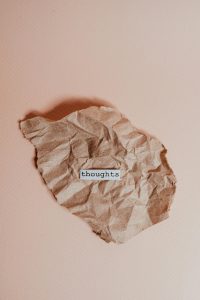 Psicólogo para pensamientos intrusivos